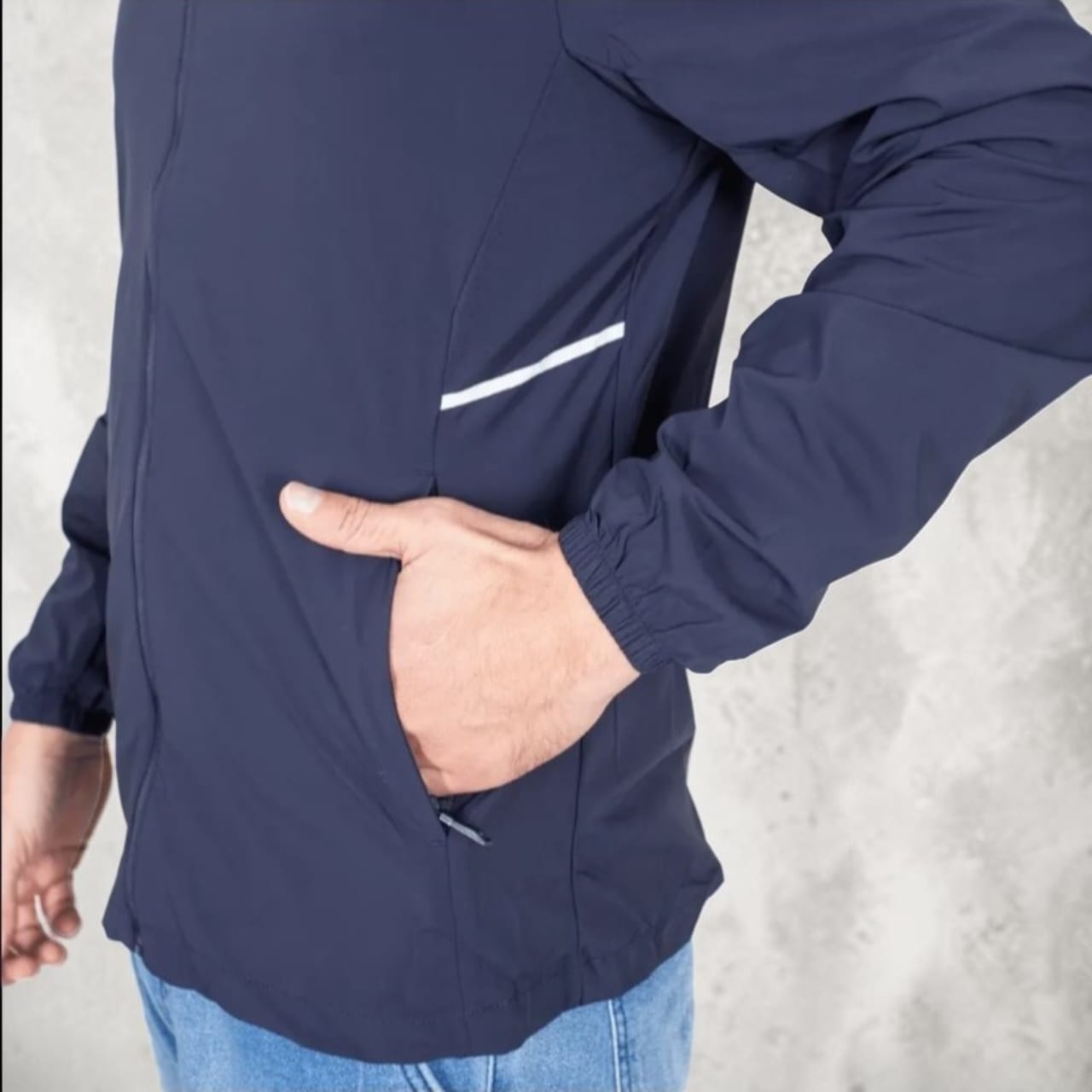 Jaqueta Masculina Corta-Vento com sua logomarca